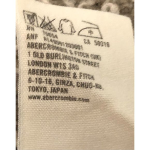 Abercrombie & Fitch Perfect Stretch Denim Shorts - Picture 7 of 8